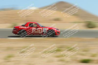 media/Jun-01-2025-CalClub SCCA (Sun) [[eae223c5dd]]/Group 6/Qualifying/